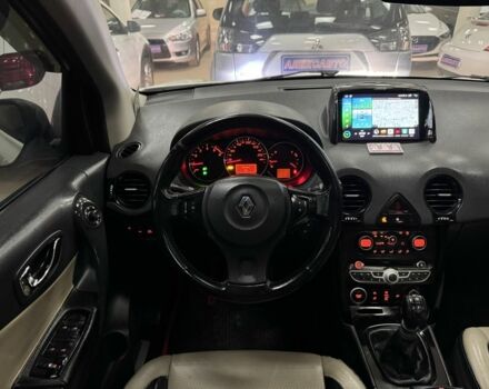 Белый Рено Колеос, объемом двигателя 2 л и пробегом 242 тыс. км за 8700 $, фото 13 на Automoto.ua