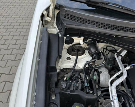 Белый Рено Колеос, объемом двигателя 2 л и пробегом 169 тыс. км за 9700 $, фото 40 на Automoto.ua