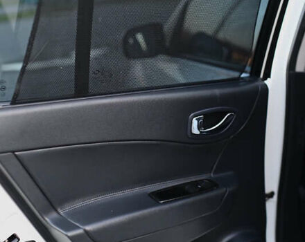 Белый Рено Колеос, объемом двигателя 2 л и пробегом 202 тыс. км за 10300 $, фото 33 на Automoto.ua