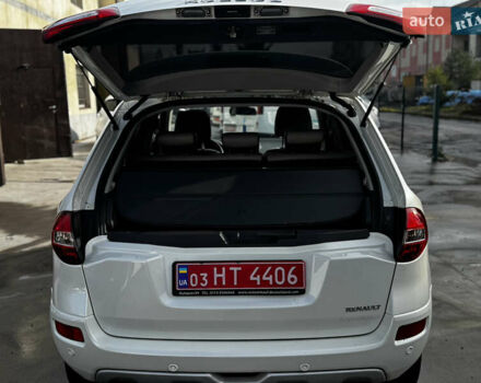 Белый Рено Колеос, объемом двигателя 2 л и пробегом 290 тыс. км за 9450 $, фото 27 на Automoto.ua