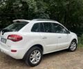 Белый Рено Колеос, объемом двигателя 2 л и пробегом 286 тыс. км за 9300 $, фото 2 на Automoto.ua