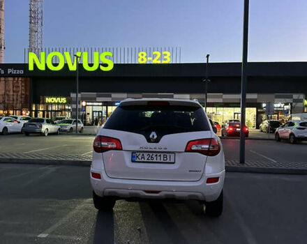 Белый Рено Колеос, объемом двигателя 2.49 л и пробегом 257 тыс. км за 10100 $, фото 2 на Automoto.ua