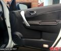 Белый Рено Колеос, объемом двигателя 2 л и пробегом 298 тыс. км за 9200 $, фото 2 на Automoto.ua