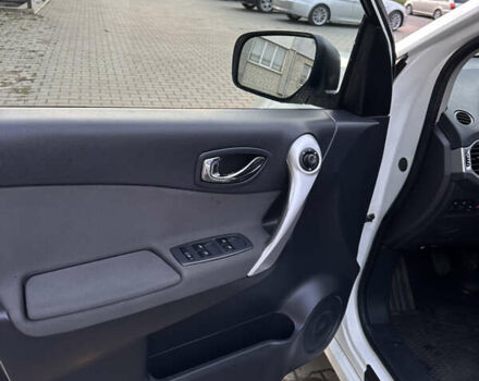 Белый Рено Колеос, объемом двигателя 2 л и пробегом 169 тыс. км за 9700 $, фото 18 на Automoto.ua