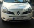 Білий Рено Колеос, об'ємом двигуна 2 л та пробігом 192 тис. км за 9600 $, фото 1 на Automoto.ua