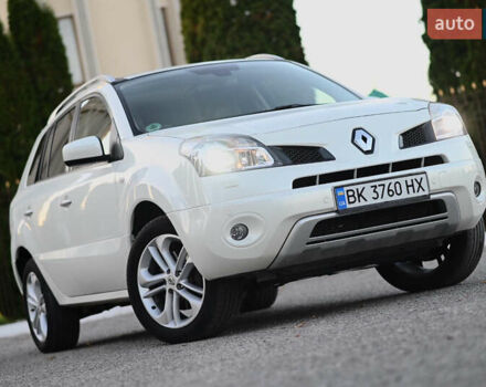 Белый Рено Колеос, объемом двигателя 2 л и пробегом 202 тыс. км за 10300 $, фото 2 на Automoto.ua