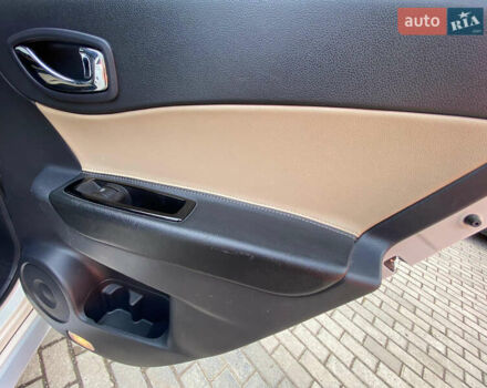 Білий Рено Колеос, об'ємом двигуна 0 л та пробігом 267 тис. км за 10500 $, фото 23 на Automoto.ua