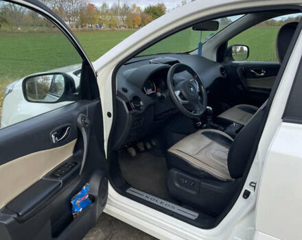 Белый Рено Колеос, объемом двигателя 2 л и пробегом 292 тыс. км за 10000 $, фото 8 на Automoto.ua