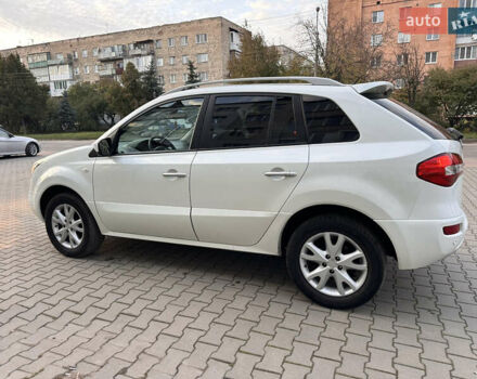 Белый Рено Колеос, объемом двигателя 2 л и пробегом 169 тыс. км за 9700 $, фото 2 на Automoto.ua