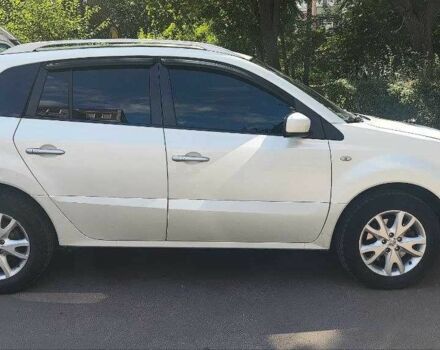 Білий Рено Колеос, об'ємом двигуна 2 л та пробігом 192 тис. км за 9600 $, фото 2 на Automoto.ua