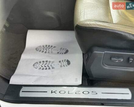 Белый Рено Колеос, объемом двигателя 2 л и пробегом 290 тыс. км за 9450 $, фото 19 на Automoto.ua