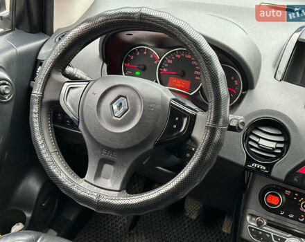 Белый Рено Колеос, объемом двигателя 2 л и пробегом 260 тыс. км за 10290 $, фото 19 на Automoto.ua