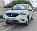 Белый Рено Колеос, объемом двигателя 2.5 л и пробегом 101 тыс. км за 10800 $, фото 6 на Automoto.ua