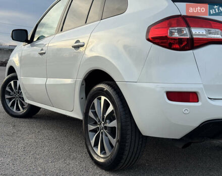 Белый Рено Колеос, объемом двигателя 2 л и пробегом 226 тыс. км за 12500 $, фото 8 на Automoto.ua