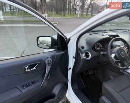 Белый Рено Колеос, объемом двигателя 2 л и пробегом 260 тыс. км за 9900 $, фото 14 на Automoto.ua
