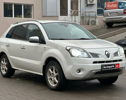Белый Рено Колеос, объемом двигателя 2 л и пробегом 260 тыс. км за 10290 $, фото 2 на Automoto.ua
