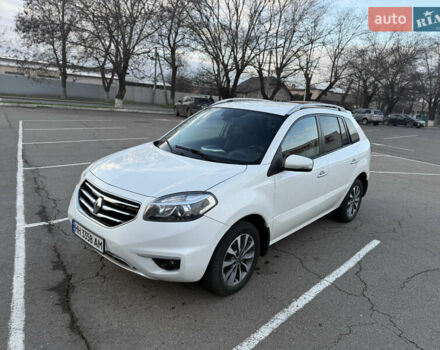 Белый Рено Колеос, объемом двигателя 2 л и пробегом 260 тыс. км за 9900 $, фото 3 на Automoto.ua