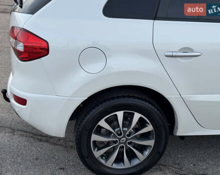 Белый Рено Колеос, объемом двигателя 2 л и пробегом 226 тыс. км за 12500 $, фото 14 на Automoto.ua