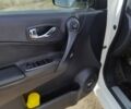 Белый Рено Колеос, объемом двигателя 2 л и пробегом 260 тыс. км за 9999 $, фото 5 на Automoto.ua