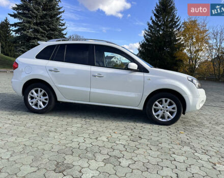 Белый Рено Колеос, объемом двигателя 2 л и пробегом 167 тыс. км за 9700 $, фото 5 на Automoto.ua