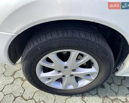 Белый Рено Колеос, объемом двигателя 2 л и пробегом 167 тыс. км за 9700 $, фото 11 на Automoto.ua