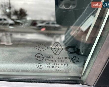 Білий Рено Колеос, об'ємом двигуна 2 л та пробігом 249 тис. км за 10200 $, фото 55 на Automoto.ua