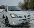 Белый Рено Колеос, объемом двигателя 2 л и пробегом 228 тыс. км за 11300 $, фото 1 на Automoto.ua