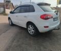 Рено Колеос 2011 в Кривом Роге на Automoto.ua Белый Рено Колеос, объемом двигателя 2 л и пробегом 225 тыс. км за 9950 $, фото 2 на Automoto.ua