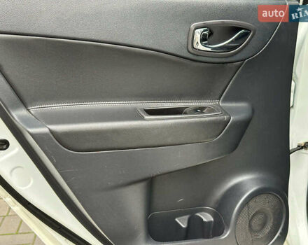 Белый Рено Колеос, объемом двигателя 2 л и пробегом 260 тыс. км за 10290 $, фото 14 на Automoto.ua