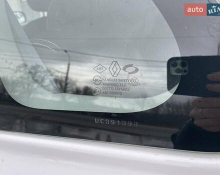 Білий Рено Колеос, об'ємом двигуна 2 л та пробігом 249 тис. км за 10200 $, фото 58 на Automoto.ua