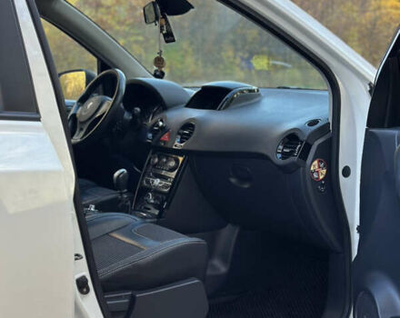 Білий Рено Колеос, об'ємом двигуна 2 л та пробігом 231 тис. км за 10600 $, фото 5 на Automoto.ua