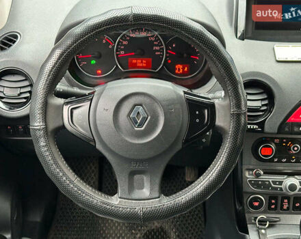 Белый Рено Колеос, объемом двигателя 2 л и пробегом 260 тыс. км за 10290 $, фото 17 на Automoto.ua