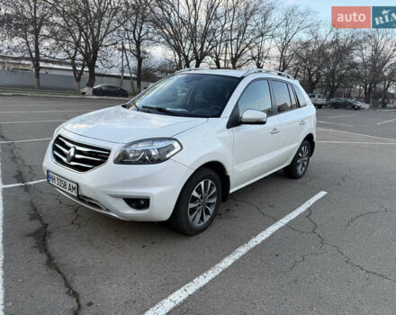 Белый Рено Колеос, объемом двигателя 2 л и пробегом 260 тыс. км за 9900 $, фото 1 на Automoto.ua