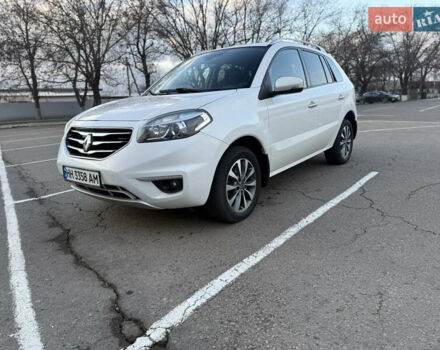 Белый Рено Колеос, объемом двигателя 2 л и пробегом 260 тыс. км за 9900 $, фото 4 на Automoto.ua