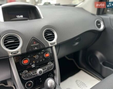 Білий Рено Колеос, об'ємом двигуна 2 л та пробігом 249 тис. км за 10200 $, фото 15 на Automoto.ua