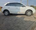 Рено Колеос 2011 в Кривом Роге на Automoto.ua Белый Рено Колеос, объемом двигателя 2 л и пробегом 225 тыс. км за 9950 $, фото 3 на Automoto.ua