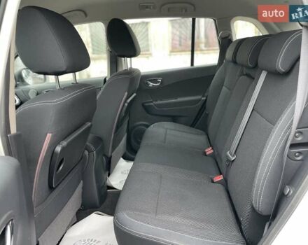 Білий Рено Колеос, об'ємом двигуна 2 л та пробігом 249 тис. км за 10200 $, фото 27 на Automoto.ua