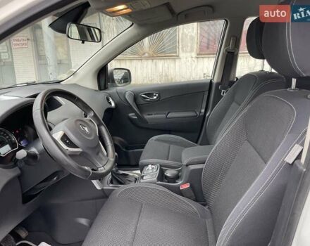 Білий Рено Колеос, об'ємом двигуна 2 л та пробігом 249 тис. км за 10200 $, фото 22 на Automoto.ua