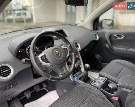 Білий Рено Колеос, об'ємом двигуна 2 л та пробігом 249 тис. км за 10200 $, фото 12 на Automoto.ua