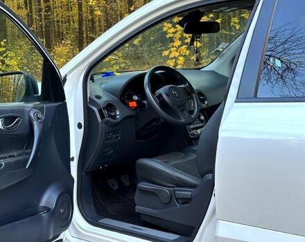 Рено Колеос 2011 в Ильинцах на Automoto.ua Белый Рено Колеос, объемом двигателя 2 л и пробегом 231 тыс. км за 10600 $, фото 4 на Automoto.ua