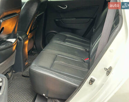 Белый Рено Колеос, объемом двигателя 2 л и пробегом 260 тыс. км за 10290 $, фото 13 на Automoto.ua