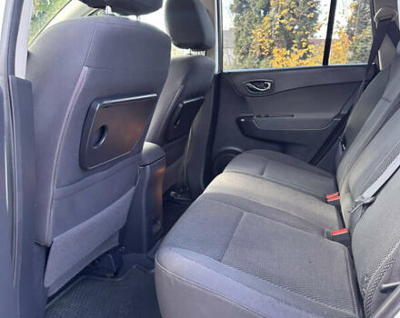 Белый Рено Колеос, объемом двигателя 2 л и пробегом 167 тыс. км за 9700 $, фото 24 на Automoto.ua