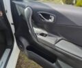 Белый Рено Колеос, объемом двигателя 2 л и пробегом 260 тыс. км за 9999 $, фото 11 на Automoto.ua