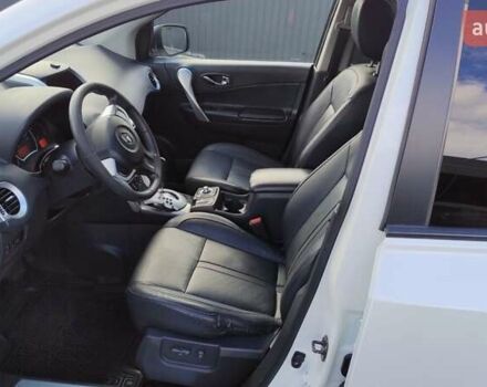 Білий Рено Колеос, об'ємом двигуна 2 л та пробігом 285 тис. км за 9500 $, фото 3 на Automoto.ua