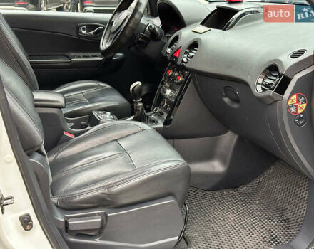 Белый Рено Колеос, объемом двигателя 2 л и пробегом 260 тыс. км за 10290 $, фото 20 на Automoto.ua