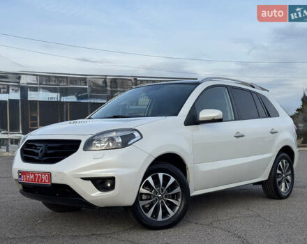 Белый Рено Колеос, объемом двигателя 2 л и пробегом 226 тыс. км за 12500 $, фото 1 на Automoto.ua