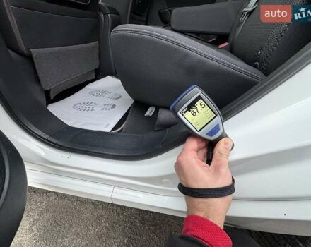 Білий Рено Колеос, об'ємом двигуна 2 л та пробігом 249 тис. км за 10200 $, фото 74 на Automoto.ua