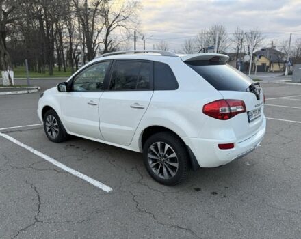 Білий Рено Колеос, об'ємом двигуна 2 л та пробігом 250 тис. км за 9850 $, фото 3 на Automoto.ua