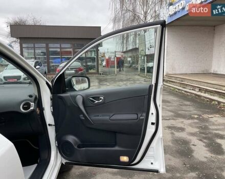 Білий Рено Колеос, об'ємом двигуна 2 л та пробігом 249 тис. км за 10200 $, фото 35 на Automoto.ua