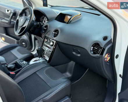 Білий Рено Колеос, об'ємом двигуна 2 л та пробігом 180 тис. км за 12300 $, фото 24 на Automoto.ua